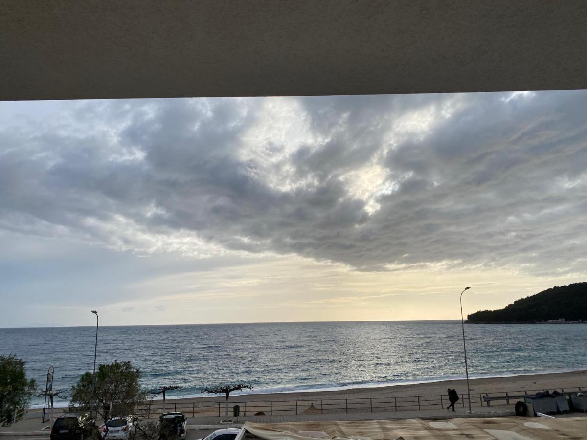 Mediterranean Apartments Химара Экстерьер фото